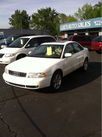 Audi A4 Convenience Sedan