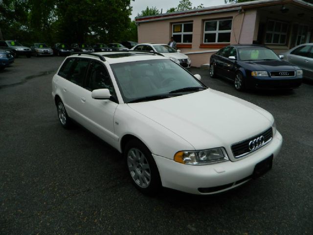 Audi A4 2000 photo 12