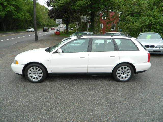 Audi A4 2000 photo 15