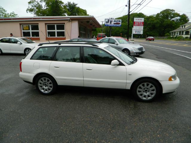 Audi A4 2000 photo 16