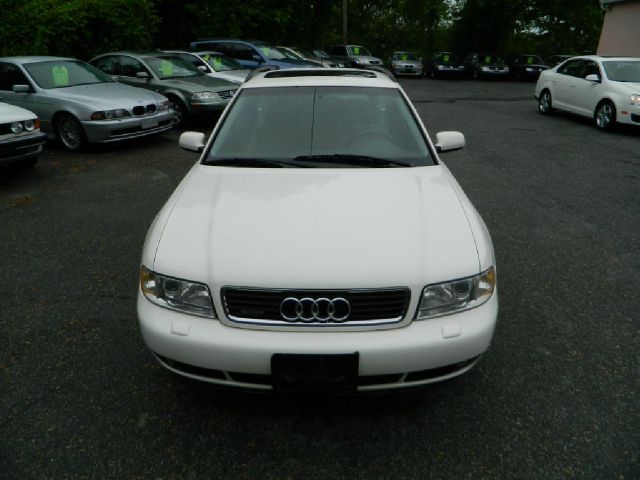 Audi A4 2000 photo 5