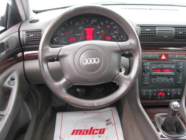 Audi A4 2000 photo 4