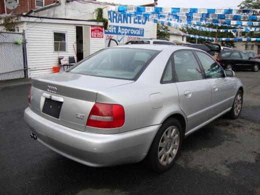 Audi A4 2000 photo 2