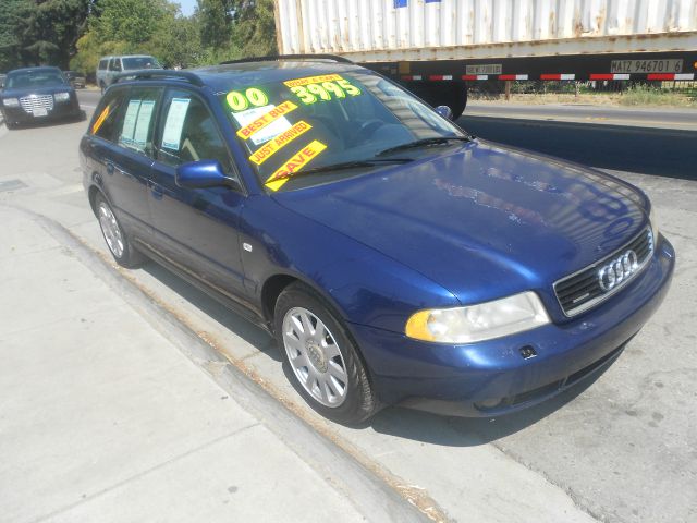 Audi A4 2000 photo 2