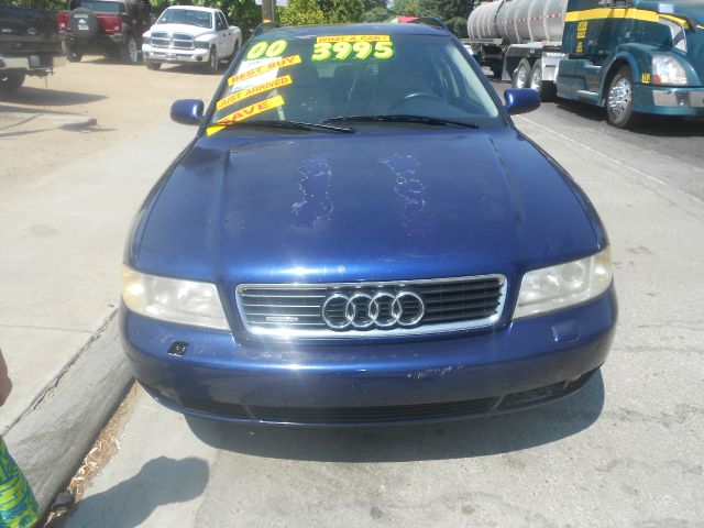 Audi A4 2000 photo 3