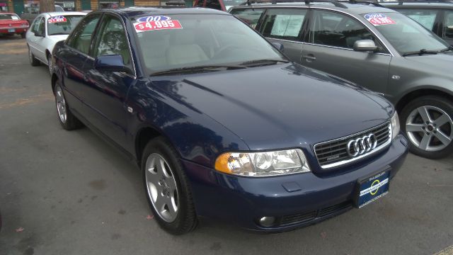 Audi A4 2000 photo 4