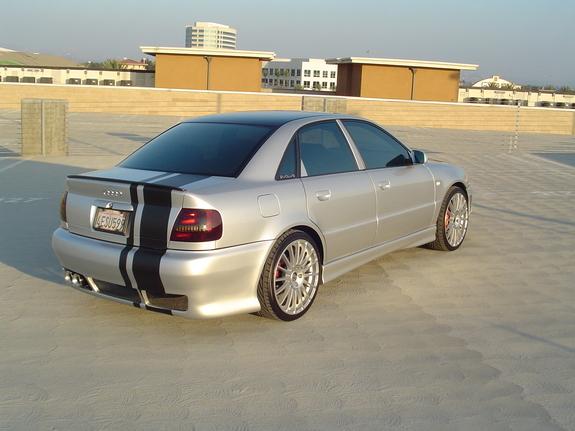 Audi A4 2000 photo 2