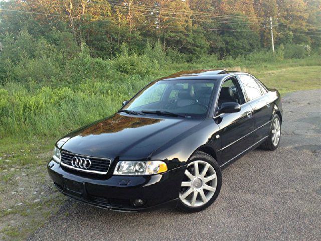 Audi A4 2001 photo 1