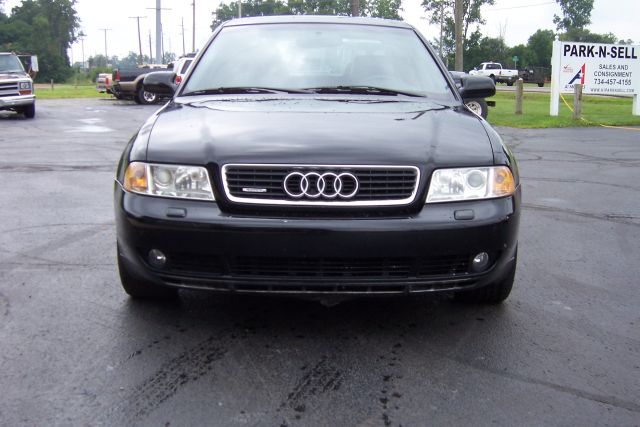 Audi A4 2001 photo 1