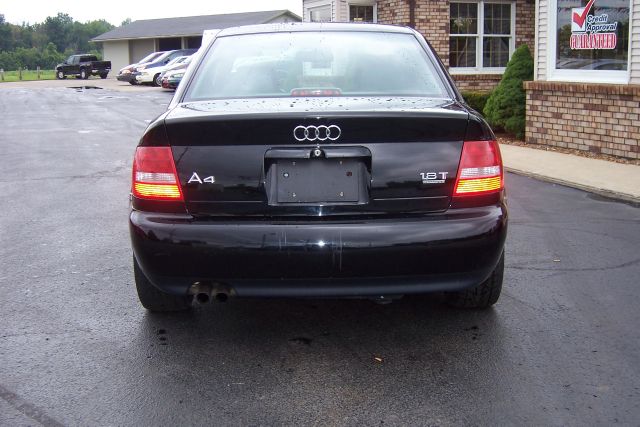 Audi A4 2001 photo 4