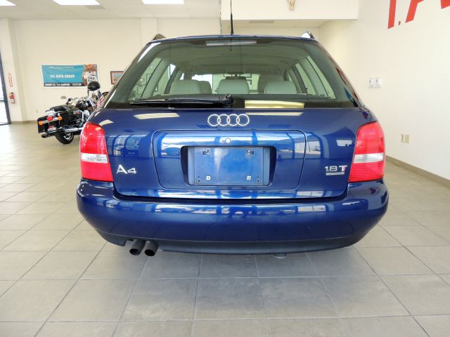 Audi A4 2001 photo 1