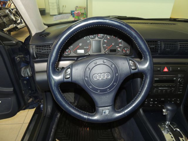 Audi A4 2001 photo 13