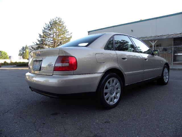 Audi A4 2001 photo 1