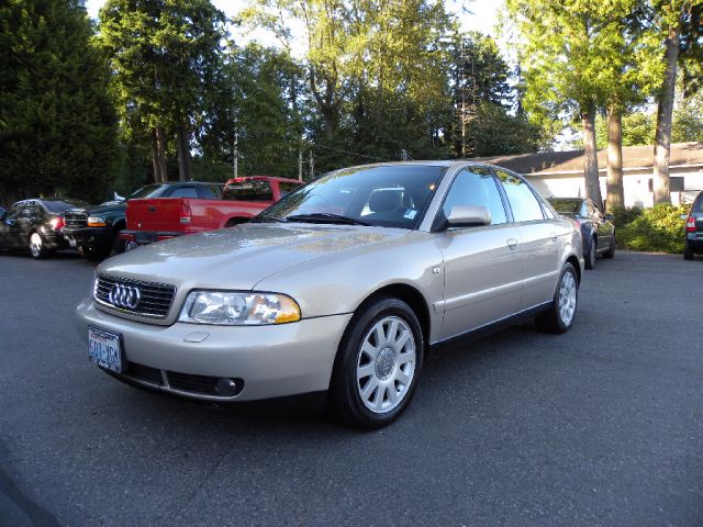 Audi A4 2001 photo 4