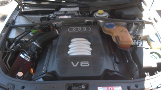 Audi A4 2001 photo 2