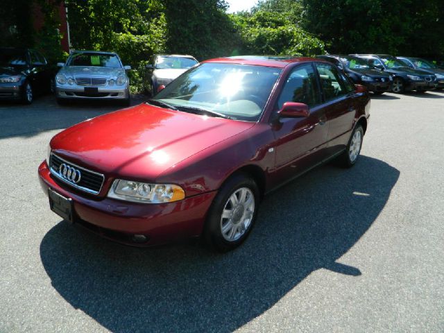 Audi A4 2001 photo 2