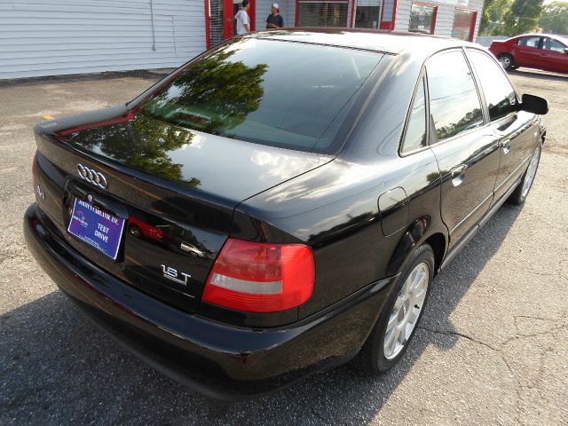 Audi A4 2001 photo 9