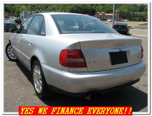 Audi A4 2001 photo 23