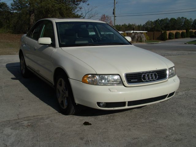 Audi A4 2001 photo 22