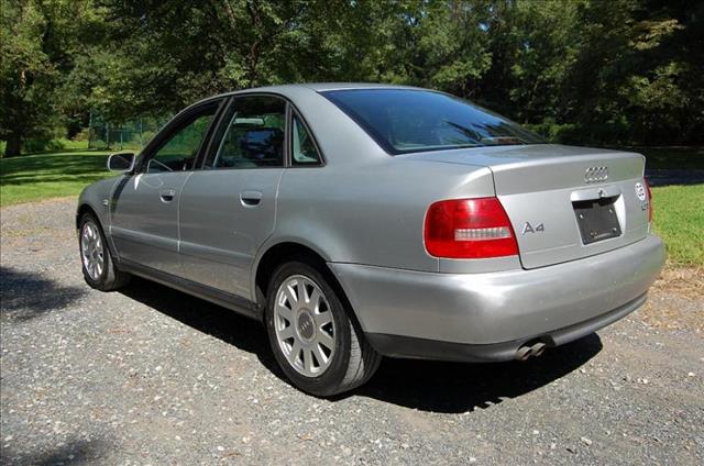 Audi A4 2001 photo 3