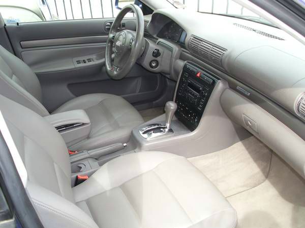 Audi A4 2001 photo 2