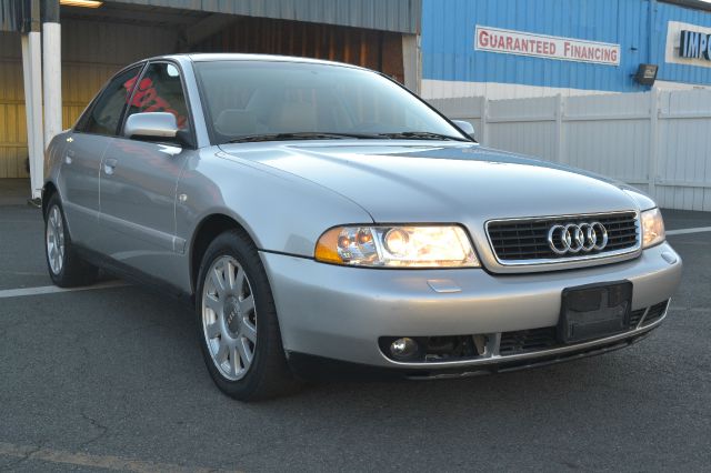 Audi A4 2001 photo 1