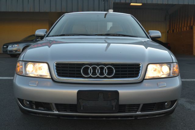 Audi A4 2001 photo 4