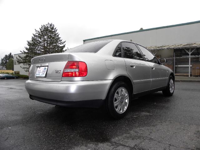 Audi A4 2001 photo 1