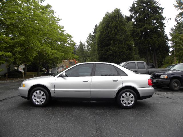 Audi A4 2001 photo 4