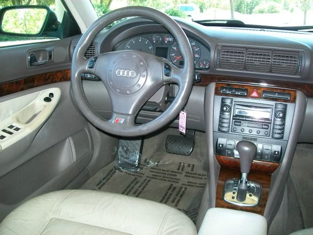 Audi A4 2001 photo 7