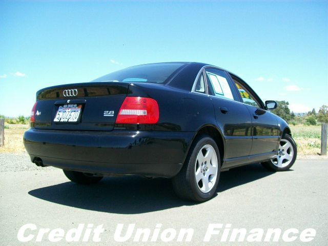 Audi A4 2001 photo 8