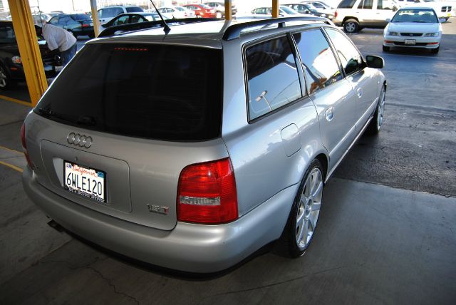 Audi A4 2001 photo 4