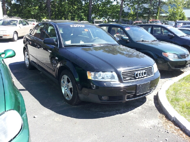 Audi A4 CREW CAB 4X4 Lswow 1495 Sedan