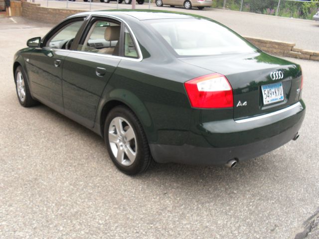 Audi A4 2002 photo 1