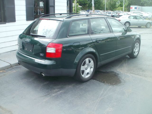 Audi A4 2002 photo 2