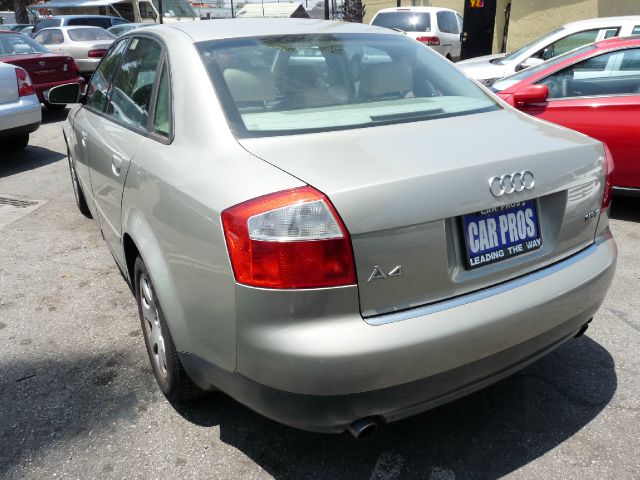 Audi A4 2002 photo 17