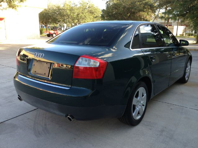 Audi A4 2002 photo 4