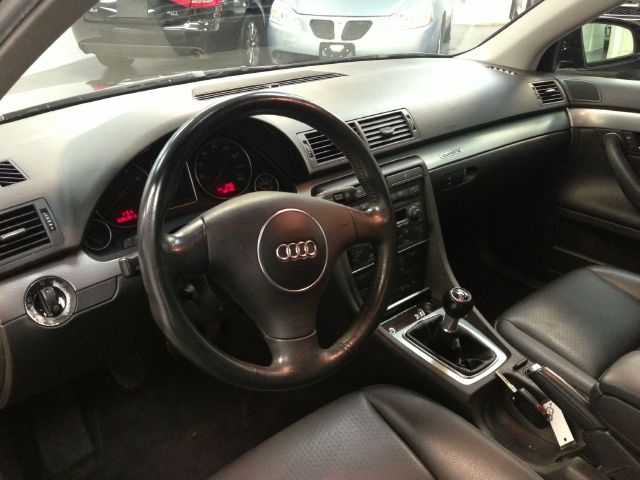 Audi A4 2002 photo 3