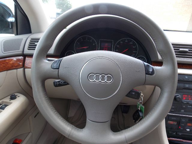 Audi A4 2002 photo 5