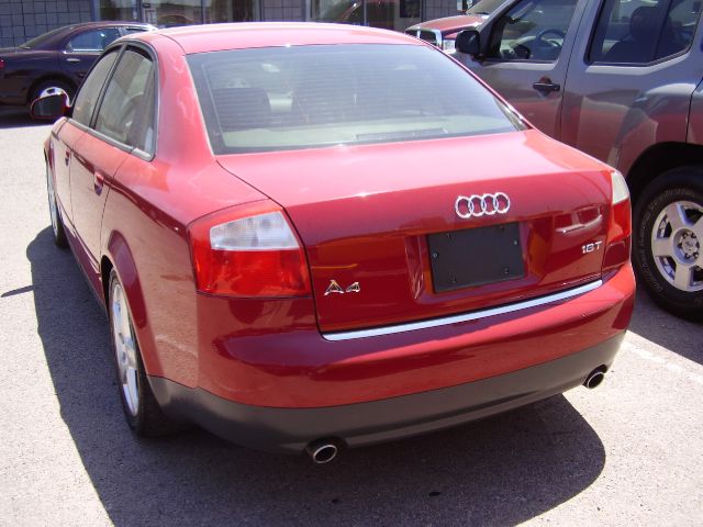 Audi A4 2002 photo 2