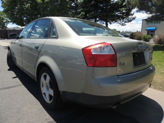 Audi A4 2002 photo 17