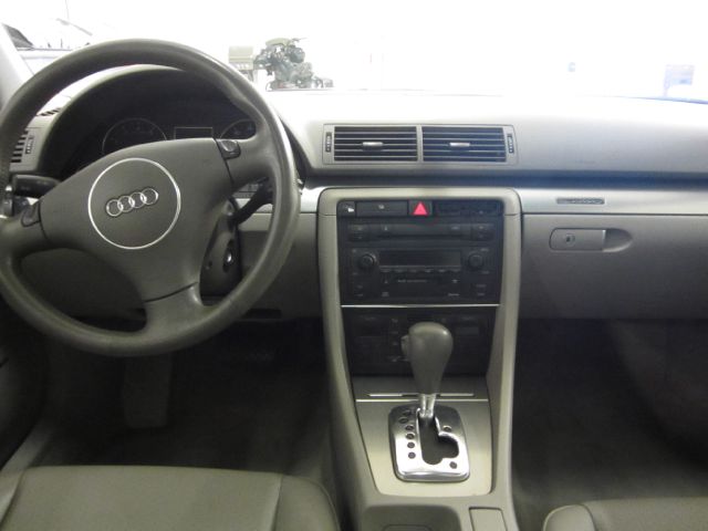 Audi A4 2002 photo 18