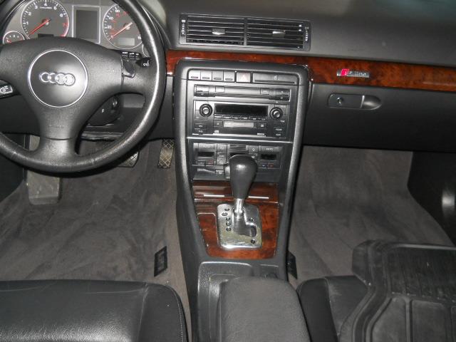 Audi A4 2002 photo 4