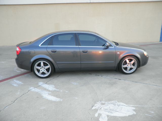 Audi A4 2002 photo 1