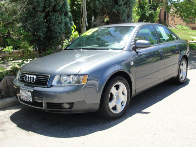 Audi A4 2002 photo 2