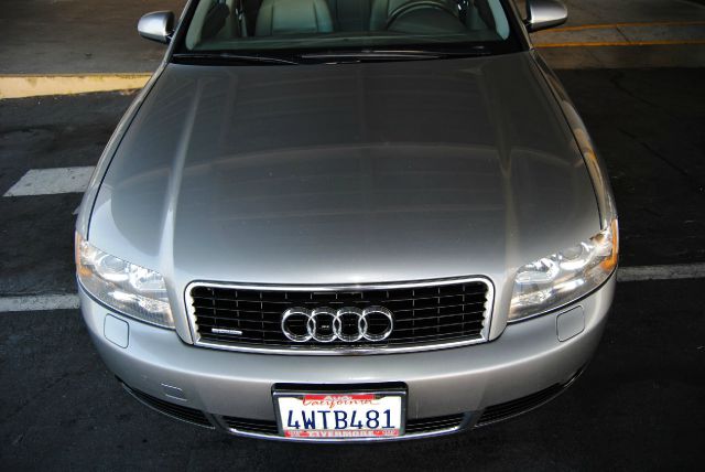 Audi A4 2002 photo 4