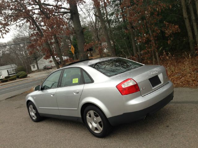 Audi A4 2002 photo 3