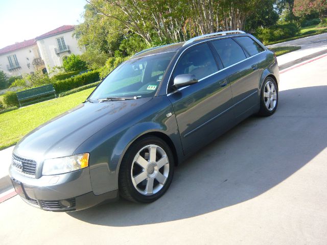 Audi A4 2002 photo 2