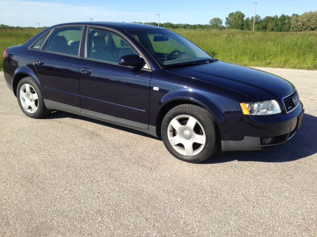 Audi A4 EXT CAB Sedan