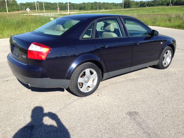 Audi A4 2002 photo 3